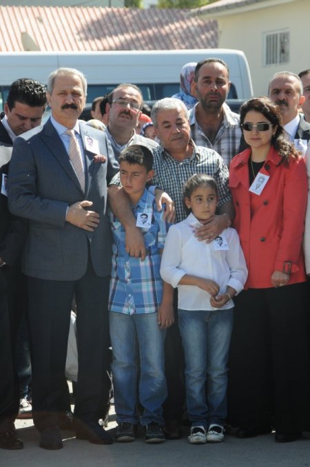 Şehit polisin ağabeyi teröre lanet okudu: Bende Kürdüm, devletin bekası esastır