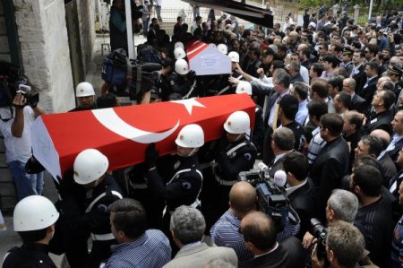 Şehit Polisler, Resmi Törenle Uğurlandı