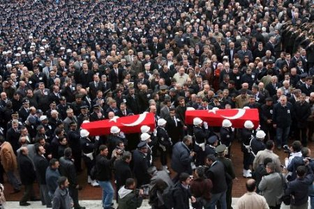 Şehit Polisler İçin Samsun Valiliği Önünde Tören Düzenlendi (1)