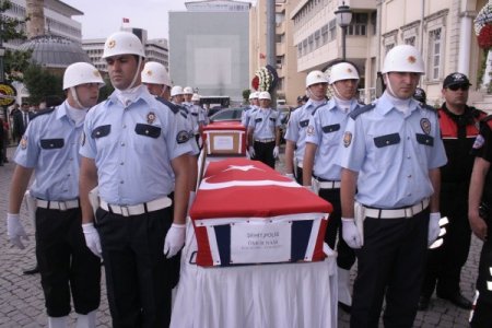 Şehit Polisler Son Yolculuğa Uğurlandı