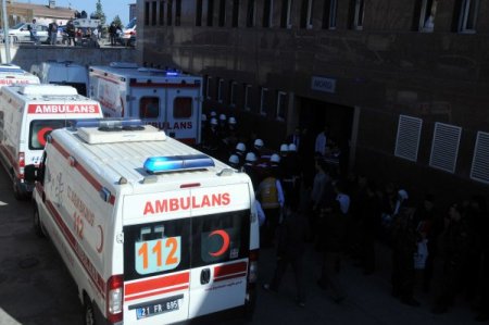 Şehit Polislerin Cenazeleri Diyarbakır’a Getirildi