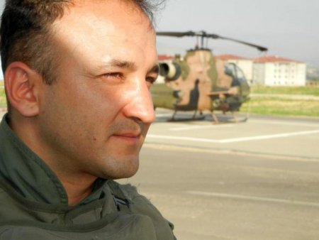 Şehit Serdar Durmaz'ın son fotoğrafı helikopterle oldu
