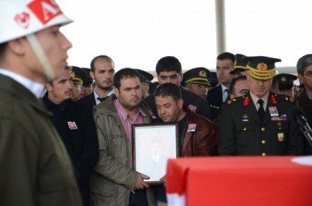 Şehit Serkan Perişan dualarla son yolculuğuna uğurlandı