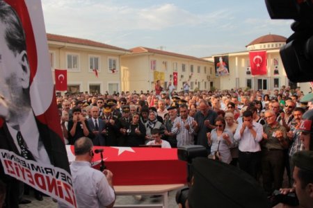 Şehit Taştan, cemevinden ebediyete uğurlandı