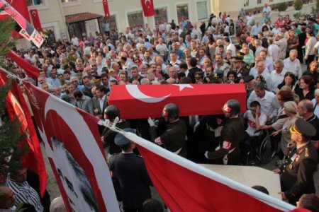 Şehit Taştan, cemevinden ebediyete uğurlandı