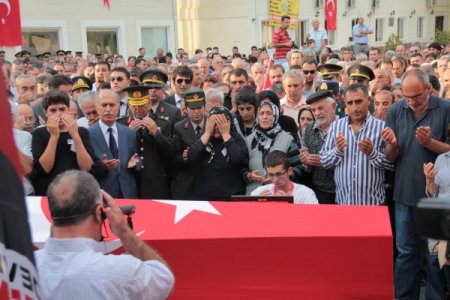 Şehit Taştan, cemevinden ebediyete uğurlandı