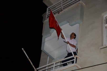 Şehit Tokgöz’ün Konya’daki evine Türk bayrağı asıldı