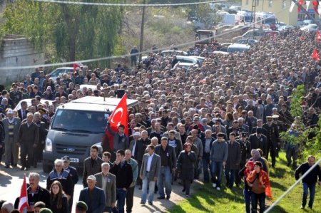 Şehit Üsteğmen Ersan Yenici son yolculuğuna uğurlandı