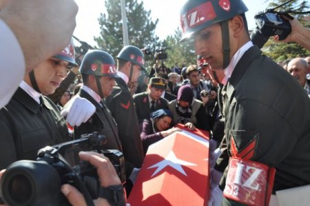 Şehit Uzman Çavuş Algönül, Afyonkarahisar'da toprağa verildi