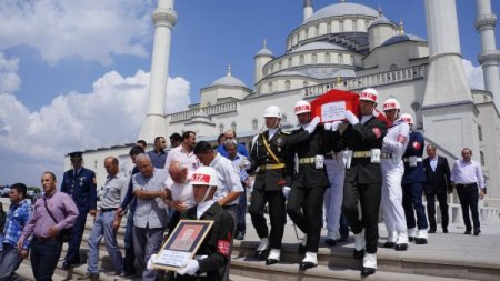 Şehit Uzman Çavuş Çelikkaya, Son Yolculuğuna Uğurlandı