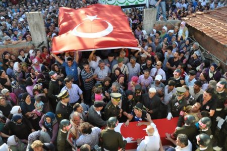 Şehit Uzman Çavuş Muharrem Saygun, Baba Evinden Dualarla Uğurlandı