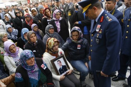 Şehit Uzman Çavuş Tekin, Dualarla Son Yolculuğuna Uğurlandı