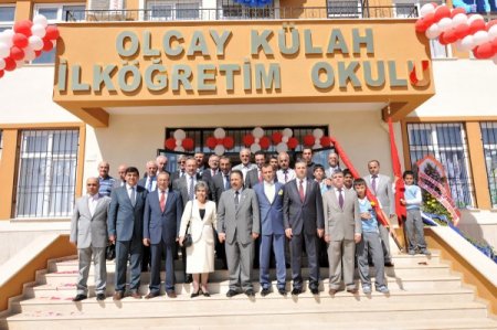 Şehitkamil Belediyesi'nden 15 bin öğrenciye kırtasiye malzemesi