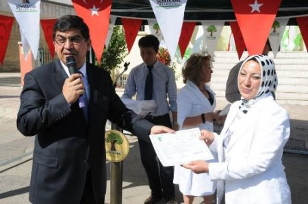 Şehitkâmil Belediyesi Yıl Sonu El Beceri Sergisini Açtı