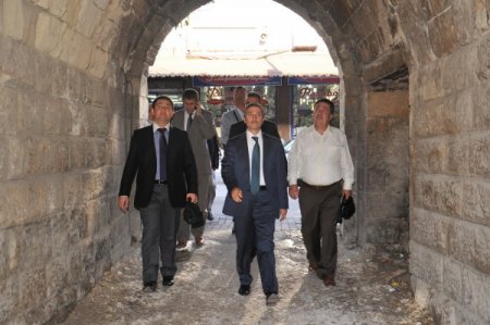 Şehitler Caddesi’nde cephe düzenlemesi yapılacak