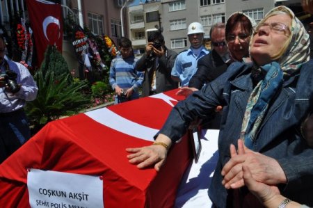 Şehitler Gözyaşlarıyla Memleketlerine Uğurlandı