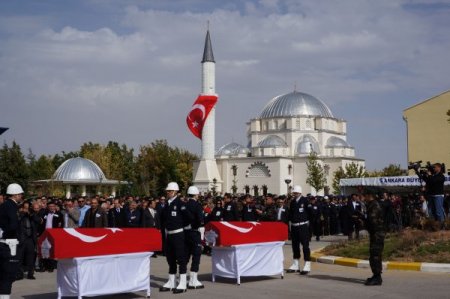 Şehitler için devletin zirvesi bir araya geldi