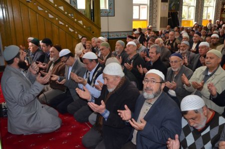 Şehitler için hatimler yapıldı, yemek dağıtıldı