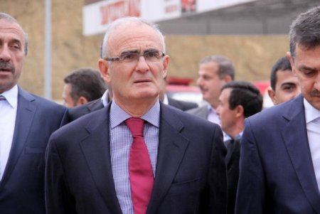 Şehrin vitrinini bozan esnaflar kaldırılacak