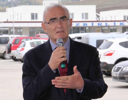 Şehrin vitrinini bozan esnaflar kaldırılacak