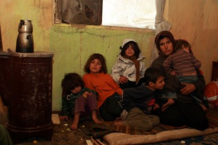 Sekiz Çocukla Tek Göz Odada Yaşayan Aile, Kimse Yok Mu Sayesinde Sıcak Yuvaya Kavuştu