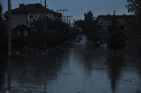 Sel felaketinin boyutu gün aydınlanınca ortaya çıktı