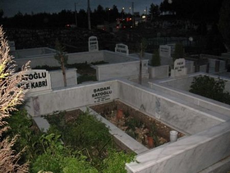 Sel Suları Altında Kalan Cumhurbaşkanı Gül'ün Halasının Medfun Olduğu Mezarlık İçin Önlem Alınıyor