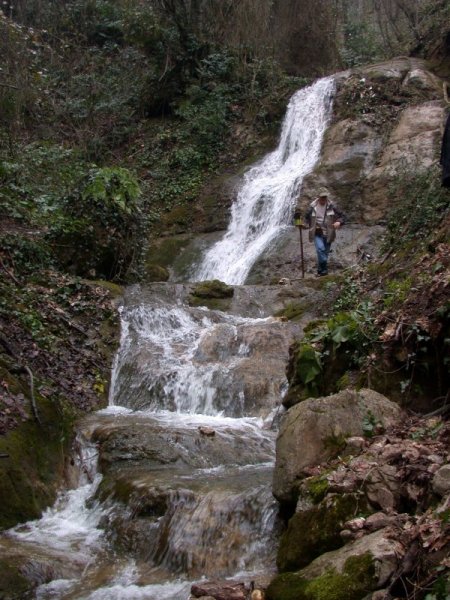 Şelaleler ve ana enerji hatları taş ocağı tehdidi altında