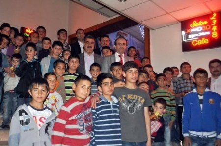 Selam filmi çocukları duygulandırdı