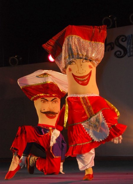 Selçuk Üniversitesi Halk Oyunları Topluluğu Asya’da Türk Rüzgarı Estirdi