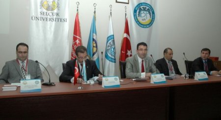 Selçuk Üniversitesi'nde Yeni Anayasa Paneli