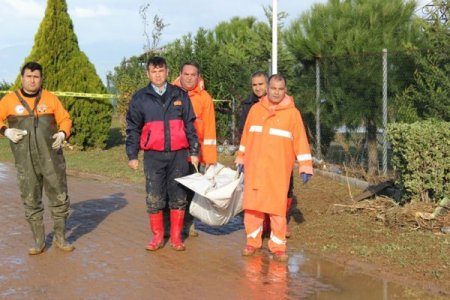 Selde kaybolan yaşlı kadın ölü bulundu