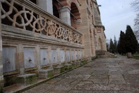 Selimiye Camii'nin Muslukları Çalındı