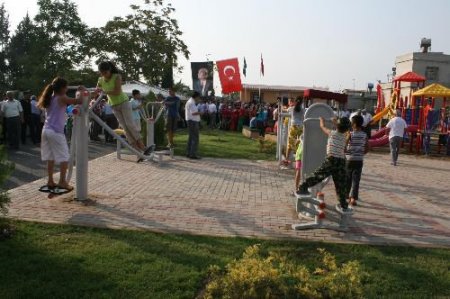 Selimiye Mahallesi'ne Yapılan İlk Park Törenle Açıldı