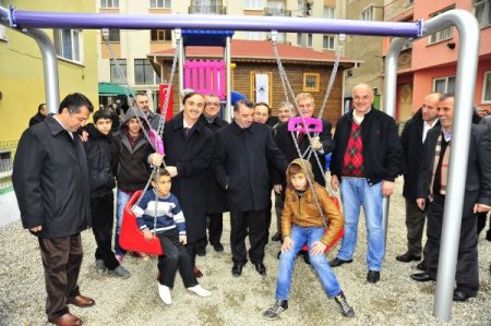 Selimzade muhtarlık binası, park ve otoparkı hizmete girdi