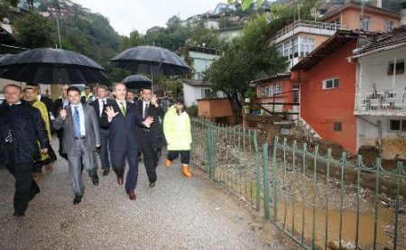 Selin Vurduğu Bursa'da Bazı Evler Dere Yatağından Bile Aşağıdaymış