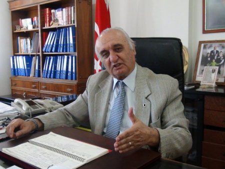 Selmanpakoğlu: Teröristlerle değil, ülkelerle görüşülmeli