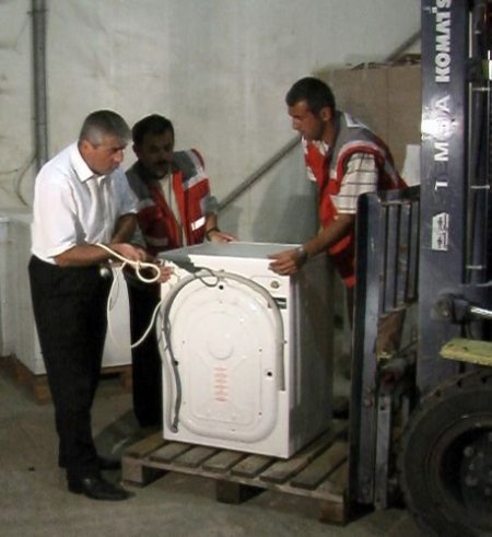 Selzedeler İçin 60 Adet Çamaşır Makinesi Gönderildi.
