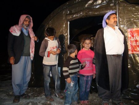 Selzedelere çadır yardımı yapıldı