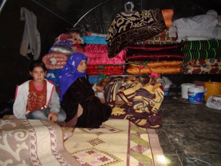 Selzedelere çadır yardımı yapıldı