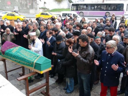 Şenay Yüzbaşıoğlu'na hüzünlü veda