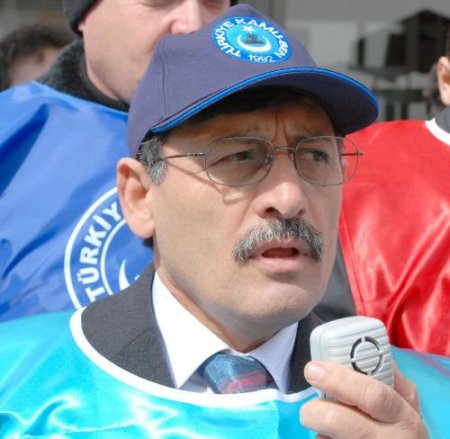 Sendika Üyeleri Başkan Çoban'ı Protesto Etti