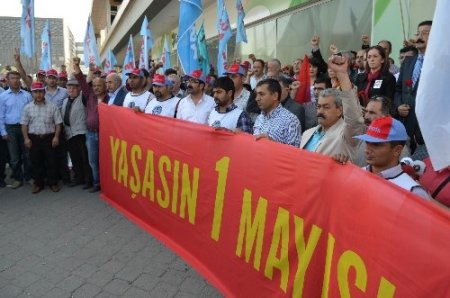 Sendikalar Taksim için ısrarlı