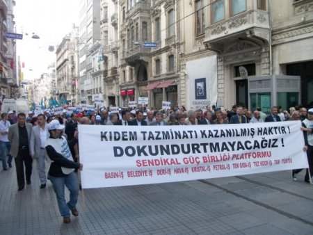 Sendikalardan 'Kıdem Tazminatı' Yürüyüşü