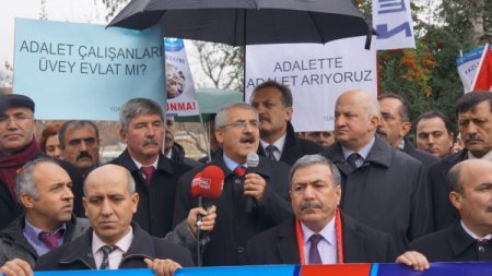 Sendikalardan Meclis önünde ‘bütçe’ protestosu