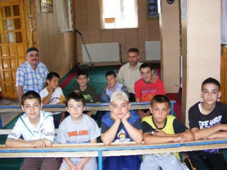 Senirkent'te Yaz Kur'an Kurslarında Bilgisayar Ortamında Eğitim Veriliyor