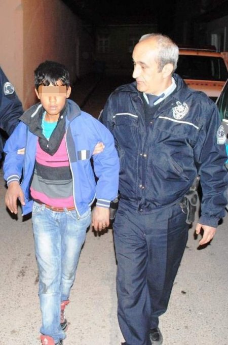 Serbest bırakılan çocuk hırsızlık zanlıları aynı gece yine yakalandı