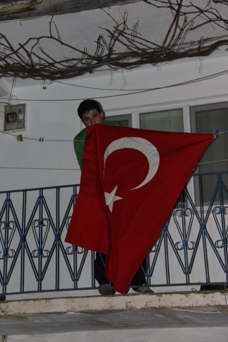 Serbest bırakılan uzman çavuş baba ocağına döndü