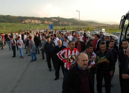 Serbest Kalan Boluspor Kulüp Başkanı Çarıkçı İçin Konvoy Oluşturuldu