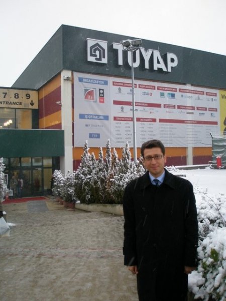 Serdar Duruer, EMITT Fuarı'nda Bitlis standını gezdi